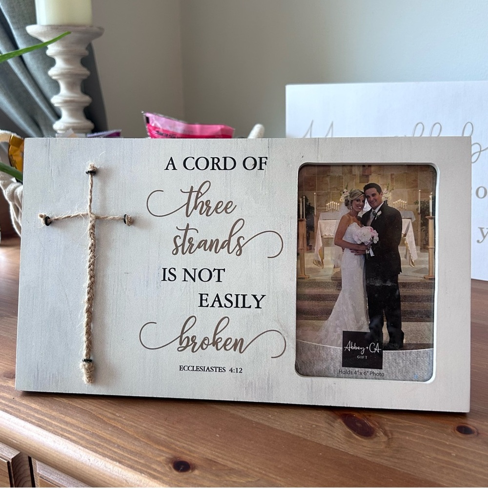 “”A Cord of Three Strands” Photo Frame & Sign Decor - Picture 1 of 6